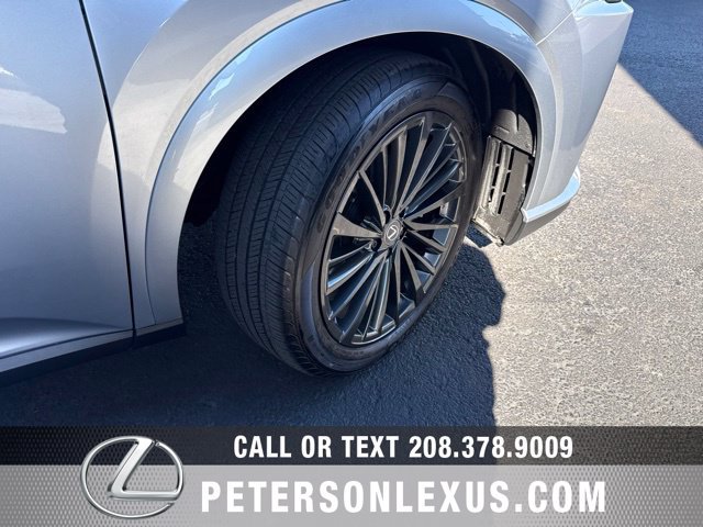 Used 2025 Lexus RX 350h w/ Convenience Package AWD/4WD image 12