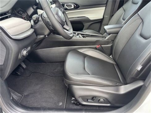 New 2026 Jeep Compass Limited image 20