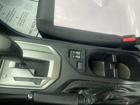 Used 2018 Subaru Impreza 2.0i Premium AWD/4WD image 34