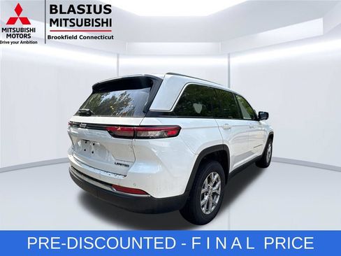 Used 2023 Jeep Grand Cherokee Limited w/ Trailer Tow Prep Group (B) AWD/4WD image 7