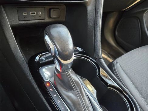 Used 2022 Buick Encore GX Preferred image 15