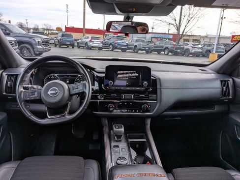 Used 2023 Nissan Pathfinder Rock Creek image 13