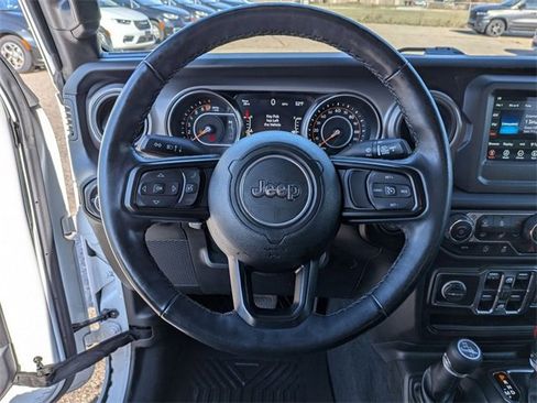 Certified 2022 Jeep Gladiator Sport image 16