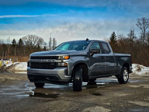 Used 2019 Chevrolet Silverado 1500 Custom w/ Custom Value Package image 8