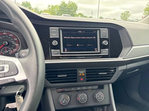 Used 2019 Volkswagen Jetta S w/ Driver Assistance Package FWD image 19