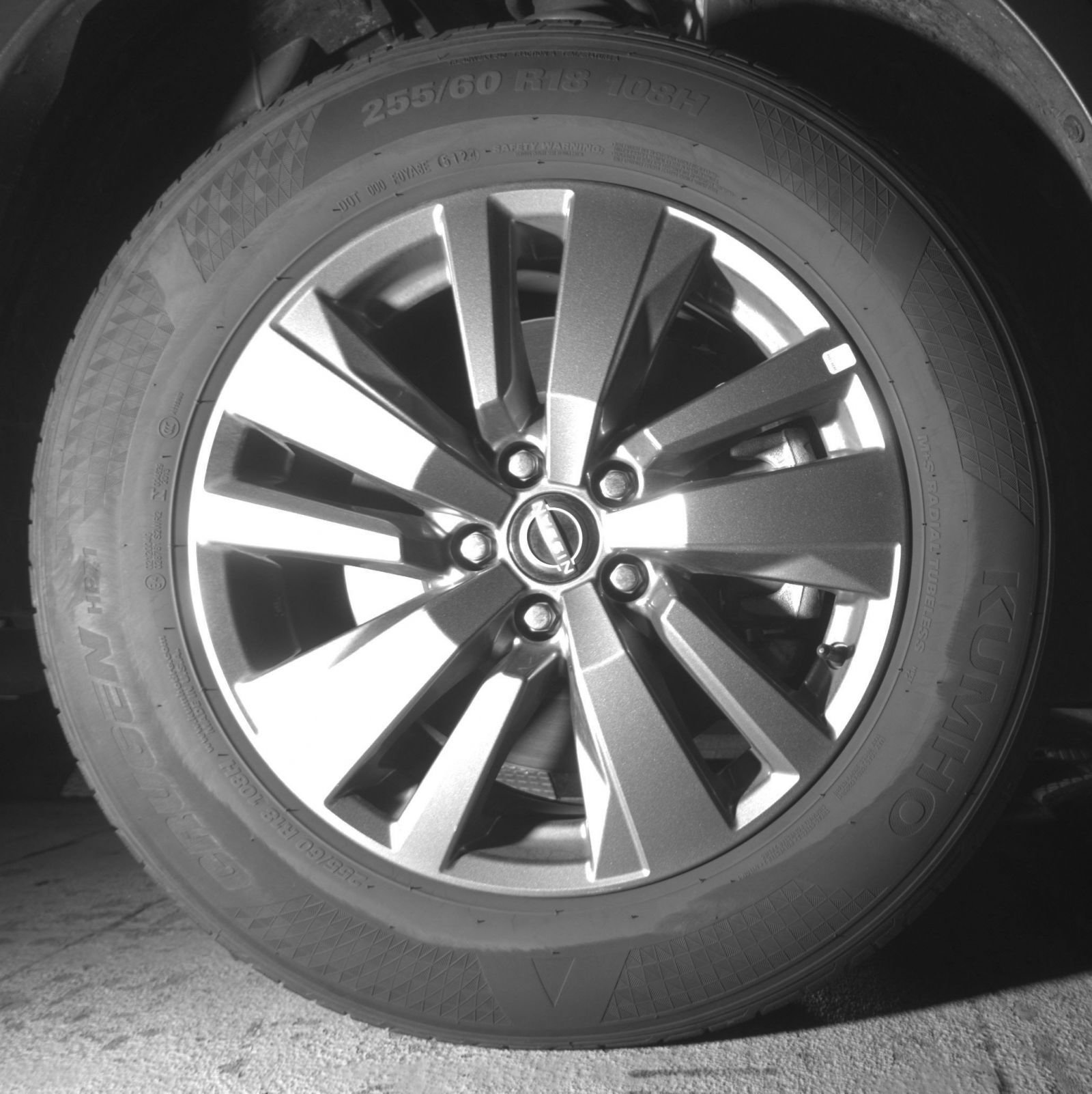 Used 2025 Nissan Pathfinder SV FWD image 15