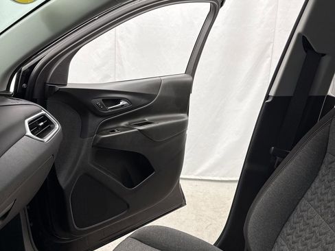 Used 2024 Chevrolet Equinox LT image 23