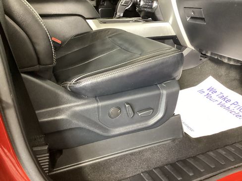Used 2020 Ford F150 Lariat w/ Equipment Group 502A Luxury AWD/4WD image 9