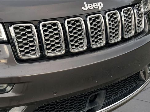 Used 2020 Jeep Grand Cherokee Summit AWD/4WD image 29