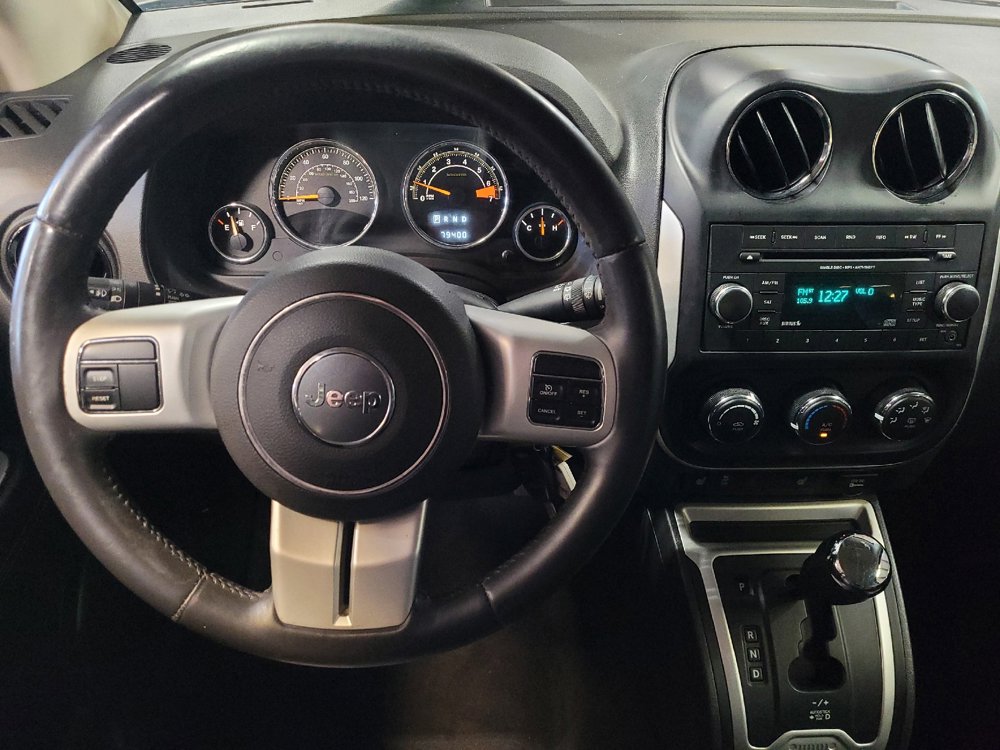 Used 2015 Jeep Compass High Altitude FWD image 22