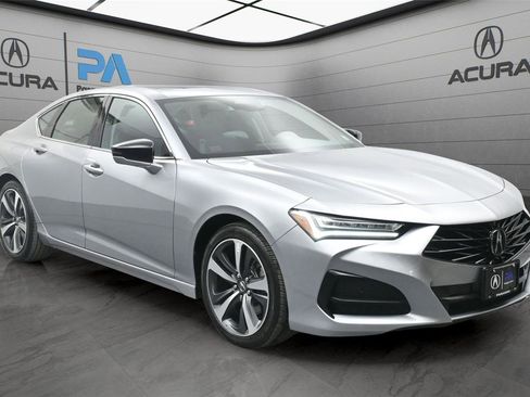 Certified 2025 Acura TLX w/Tech image 32