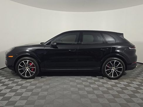Certified 2024 Porsche Cayenne S AWD/4WD image 2