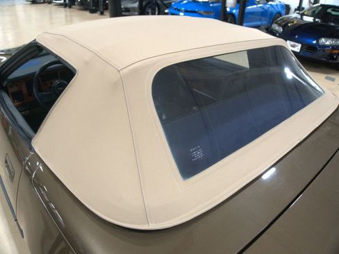 Used 1986 Chevrolet Corvette Convertible image 17