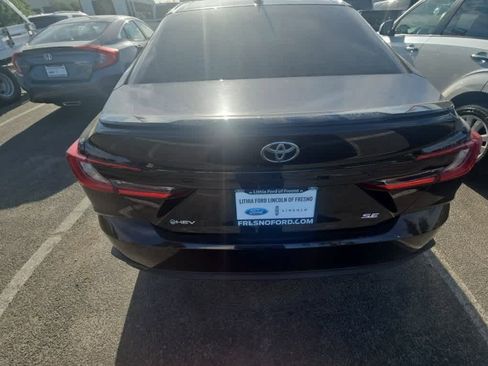 Used 2026 Toyota Camry SE w/ Convenience Package FWD image 8