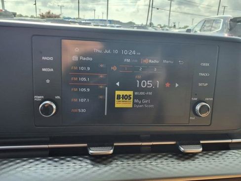 Certified 2024 Kia Carnival LX image 14