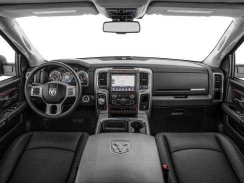 Used 2017 RAM 1500 Laramie w/ Convenience Group AWD/4WD image 5