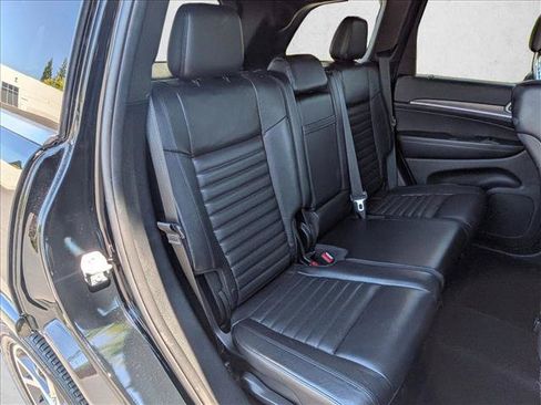 Used 2018 Jeep Grand Cherokee Limited AWD/4WD image 20
