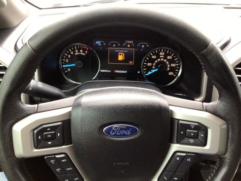 Used 2016 Ford F150 Lariat image 18