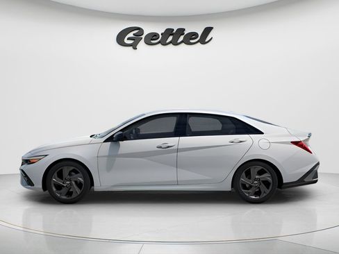 New 2026 Hyundai Elantra Sport FWD image 3
