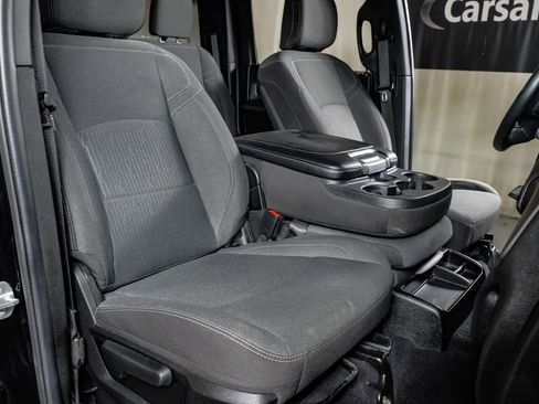 Used 2024 RAM 2500 Big Horn w/ Night Edition image 30