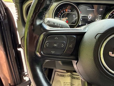 Used 2021 Jeep Gladiator Mojave AWD/4WD image 25
