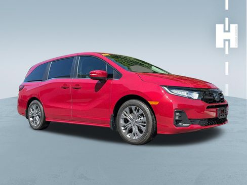 Used 2026 Honda Odyssey Touring image 1
