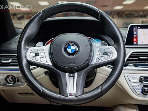 Used 2021 BMW 750i xDrive w/ Executive Package image 59