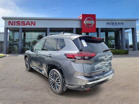 New 2026 Nissan Rogue Platinum w/ Platinum Premium Package image 2