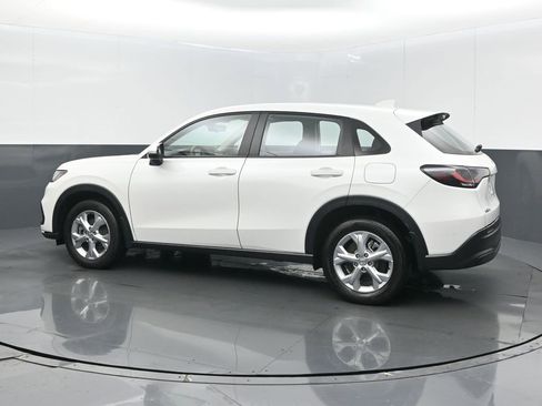 Certified 2025 Honda HR-V LX image 13