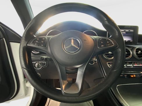 Used 2018 Mercedes-Benz GLC 300 4MATIC image 29