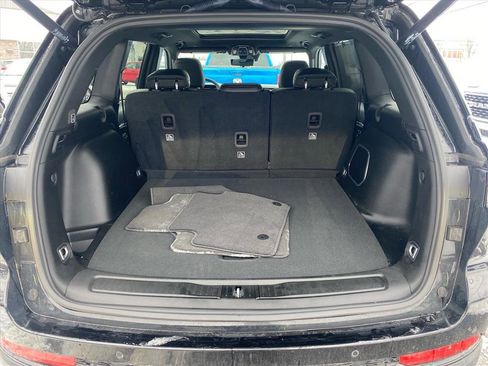 Used 2024 Jeep Grand Cherokee Limited w/ Luxury Tech Group II image 21