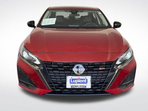 Used 2024 Nissan Altima 2.5 SR AWD/4WD image 12