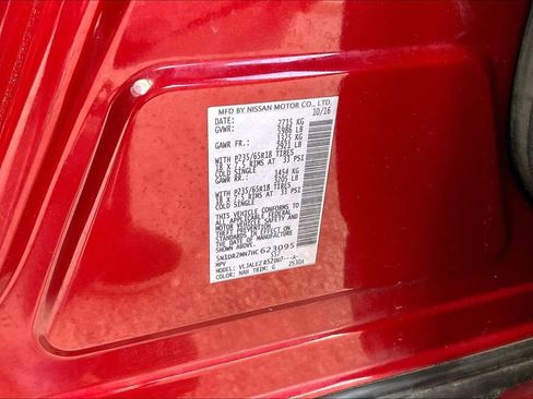 Used 2017 Nissan Pathfinder SV image 16