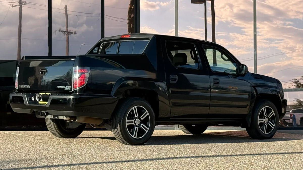 Used 2013 Honda Ridgeline Sport image 12
