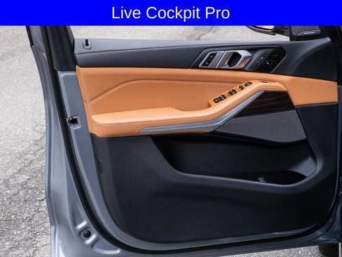 Used 2024 BMW X5 xDrive40i w/ Premium Package AWD/4WD image 12