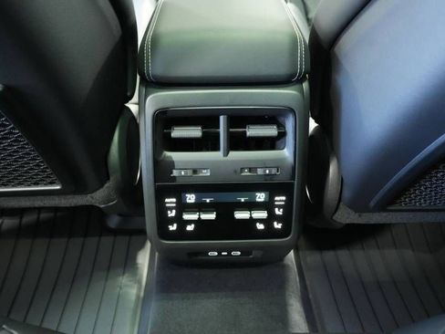 Certified 2025 Porsche Macan 4 Electric AWD/4WD image 26