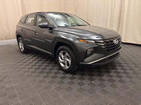Certified 2024 Hyundai Tucson SE image 3
