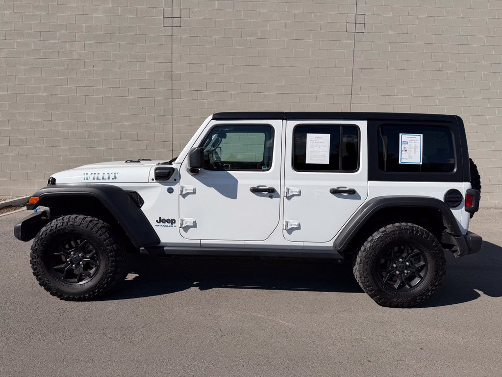Used 2024 Jeep Wrangler Unlimited AWD/4WD image 2