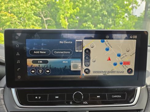 Used 2024 Nissan Altima 2.5 SV w/ SV Premium Package image 18