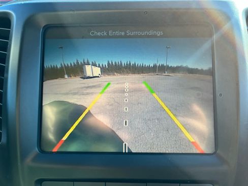 Used 2015 Jeep Cherokee Limited w/ Trailer Tow Group image 15