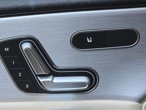 Used 2019 Mercedes-Benz A 220 A 220 4MATIC AWD 4dr Sedan image 23