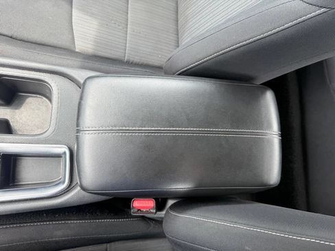 Used 2021 Nissan Sentra SV FWD image 16