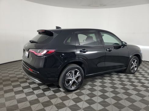 Used 2024 Honda HR-V EX-L image 4