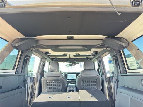 New 2025 Ford Bronco Badlands image 40