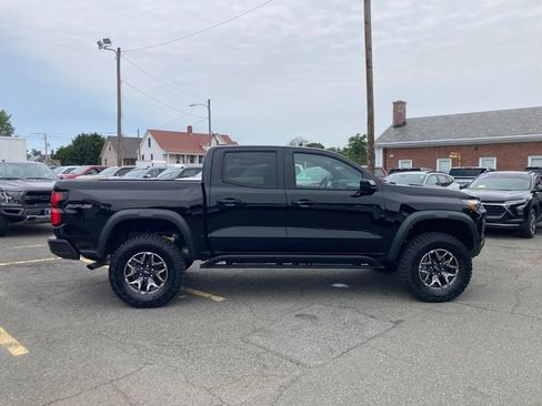 New 2026 Chevrolet Colorado ZR2 w/ Technology Package AWD/4WD image 30