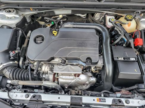 Certified 2022 Chevrolet Malibu LS image 20