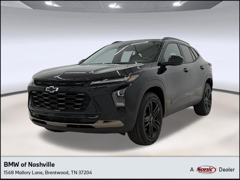 Used 2025 Chevrolet Trax ACTIV w/ Driver Confidence Package FWD image 1