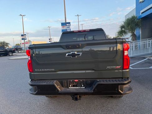 Used 2025 Chevrolet Silverado 1500 ZR2 w/ Technology Package AWD/4WD image 6