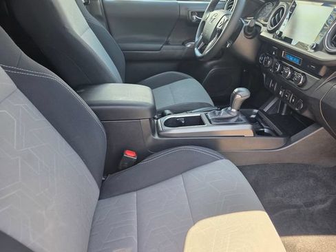 Used 2023 Toyota Tacoma TRD Sport AWD/4WD image 15