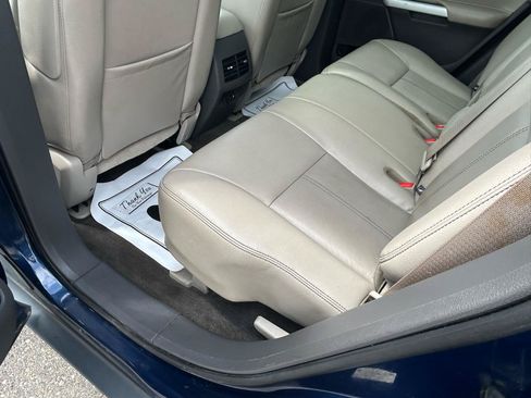 Used 2012 Ford Edge Limited FWD image 9